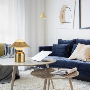 Lampe de Table Nordique en Or - Élégance et Fonctionnalité pour Votre Espace