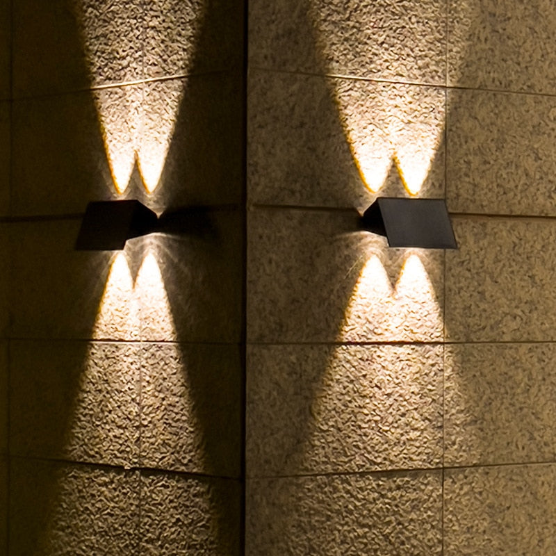 Lampe Solaire à Détection de Mouvement - Éclairage Automatique et Résistant aux Intempéries