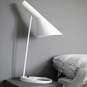 Lampe de Table Moderne en Métal - Design Élégant et Durable