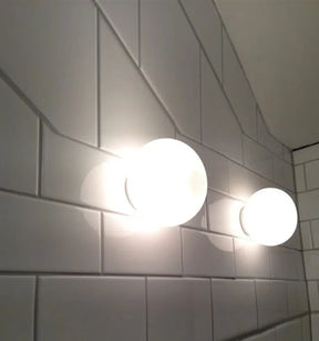 Applique Murale en Pierre de Verre - Design Minimaliste et Éclairage Économique