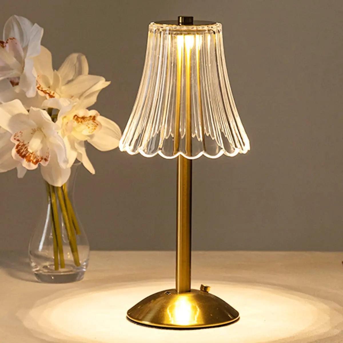 Lampe de Table Vintage en Cristal - Élégance Intemporelle et Fonctionnalité Moderne