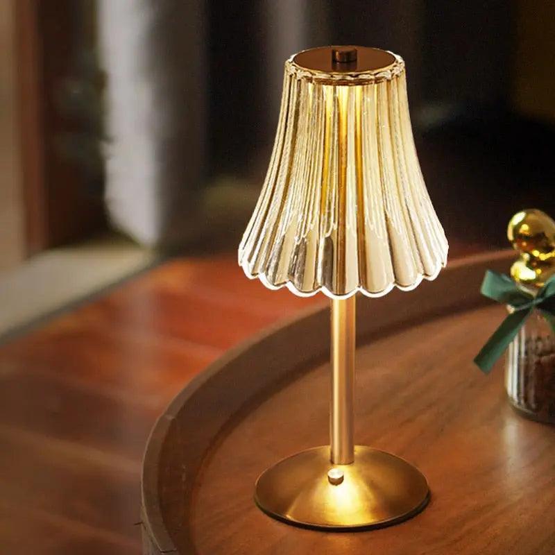 Lampe de Table Vintage en Cristal - Élégance Intemporelle et Fonctionnalité Moderne