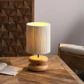 Lampe en Bois de Noyer - Éclairage Chaleureux et Élégant