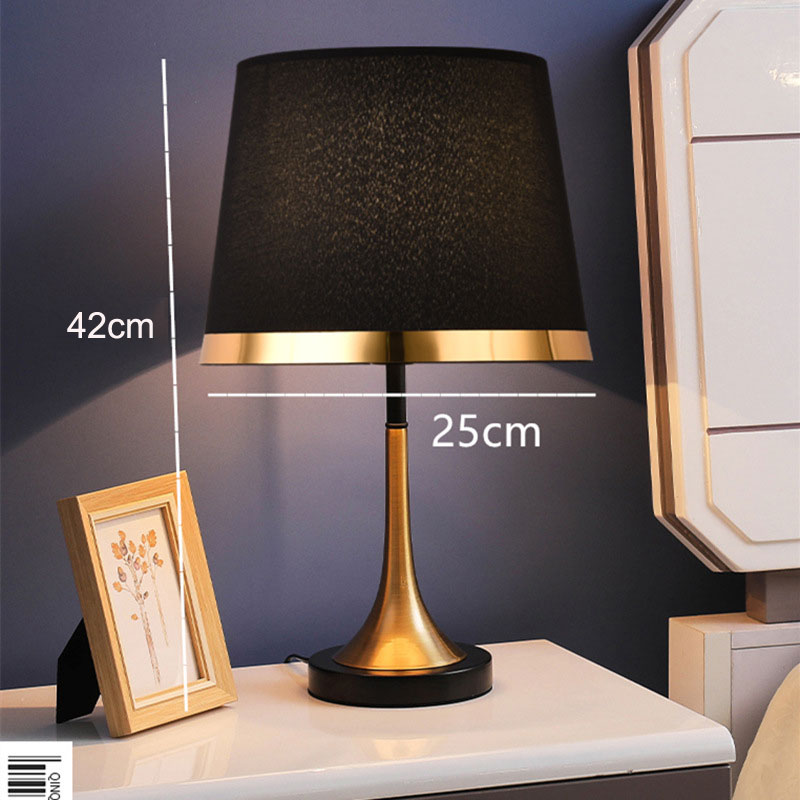 Lampe de Table Rétro en Or et Noir - Élégance et Glamour pour Votre Espace