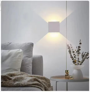 Applique Murale Minimaliste - Éclairage Sophistiqué et Durable