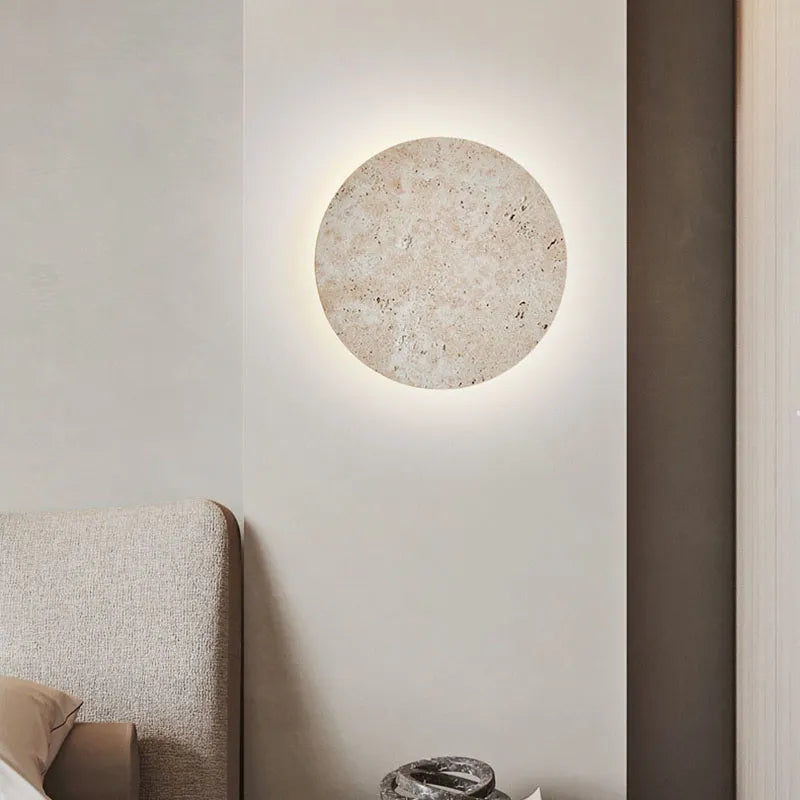 Applique Murale en Travertin - Éclairage LED Élégant et Durable