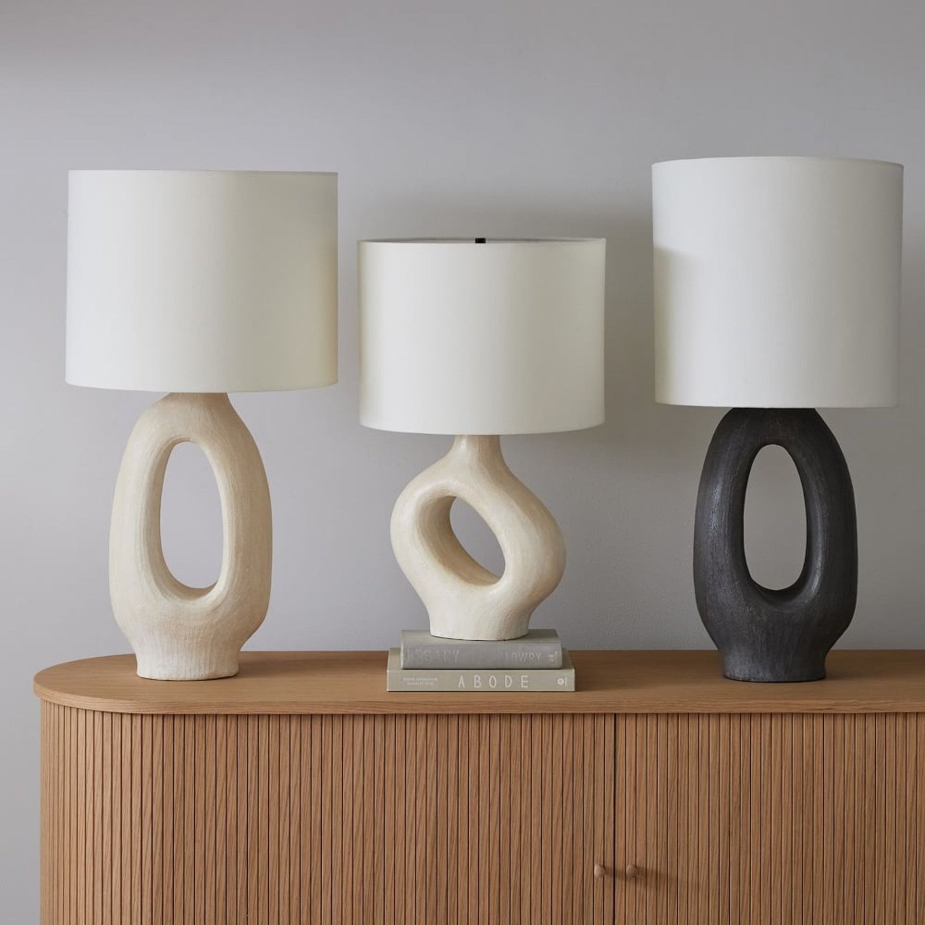 Lampe de Table en Résine - Élégance et Lumière Chaleureuse