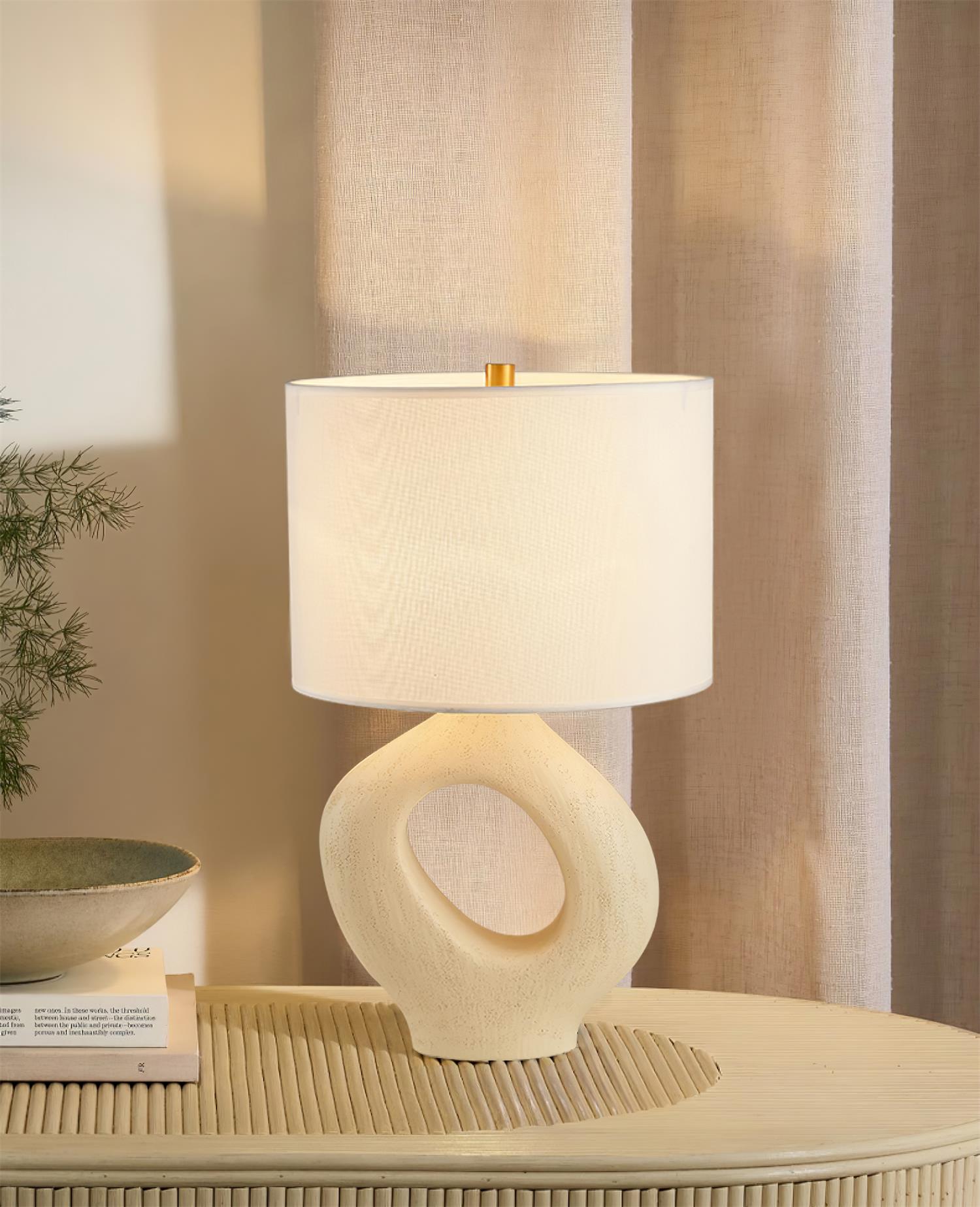 Lampe de Table en Résine - Élégance et Lumière Chaleureuse