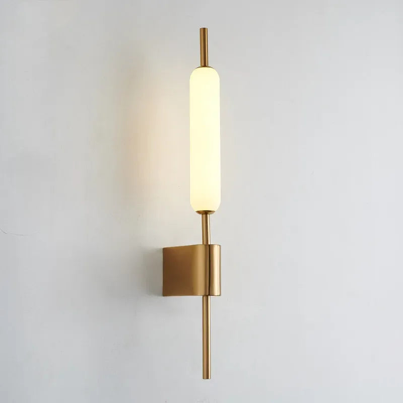 Applique Murale LED Dorée - Éclairage Énergétiquement Efficace et Élégant
