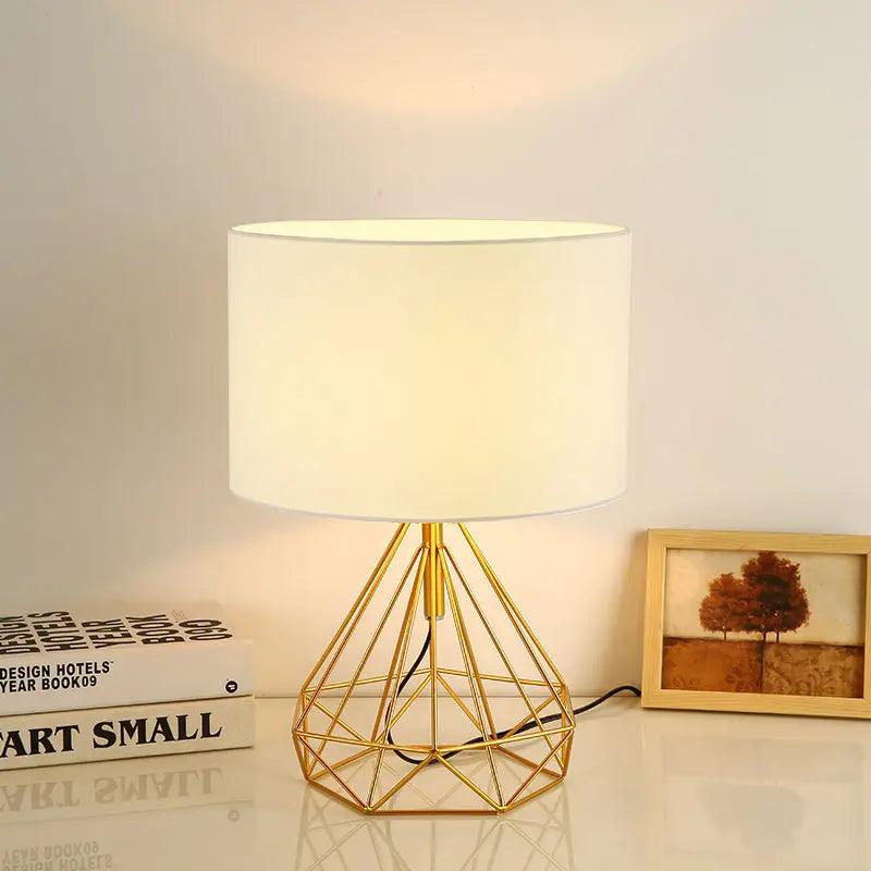 Lampe de Chambre Scandinave LED - Design Élégant et Éclairage Polyvalent