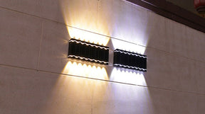 Lampe Solaire d'Extérieur Énergétique - Résistante aux Intempéries et Économique