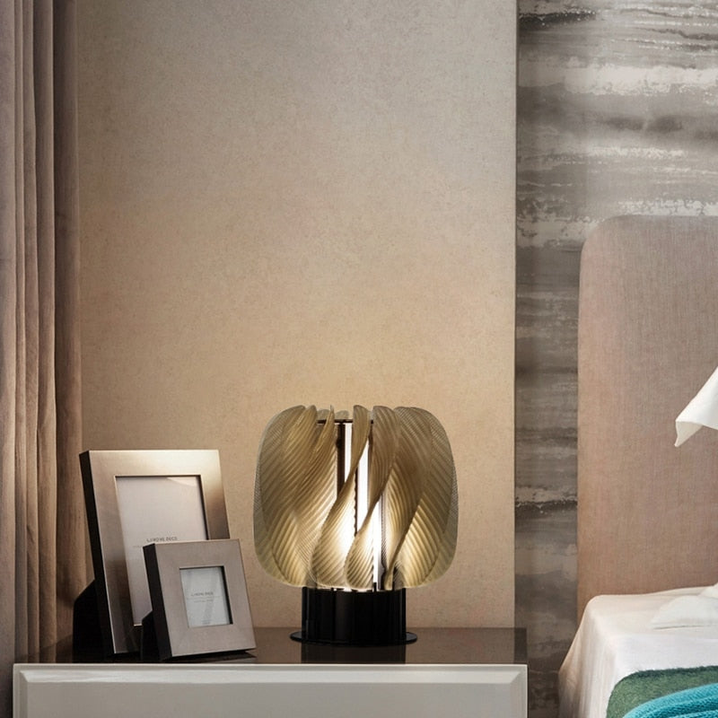 Lampe de Table Élégante en Fer - Design Raffiné et Économie d'Énergie
