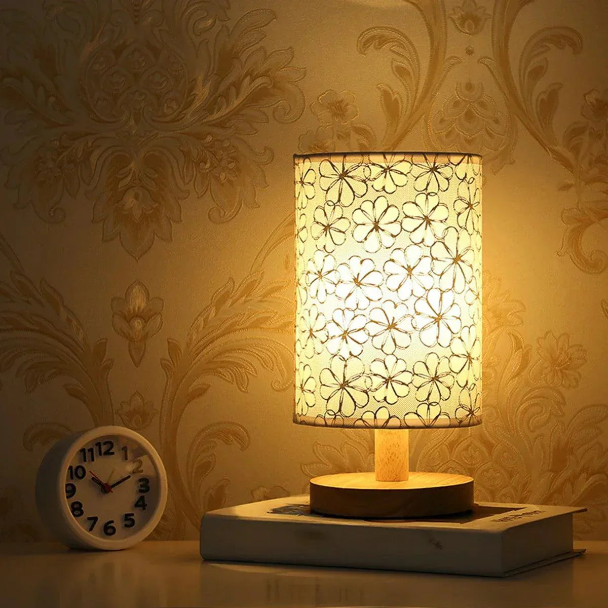 Lampe en Bois Massif Design - Lumière LED Économique et Apaisante