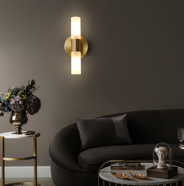 Applique Murale Minimaliste en Or - Éclairage LED Énergétiquement Efficace