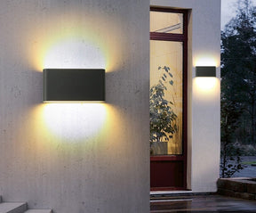Applique Murale Étanche LED - Résistante aux Intempéries et Économique