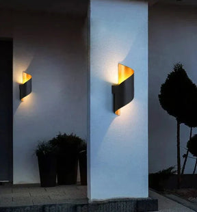 Applique Murale Moderne en Fer - Éclairage LED Économe et Durable