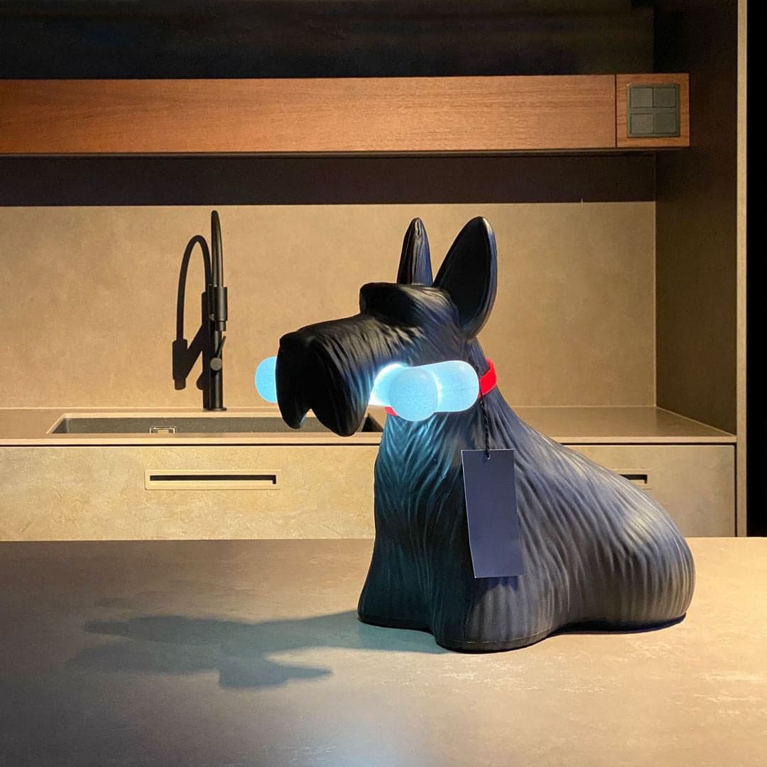 Lampe de Table LED Chien Scottie - Design Joyeux et Fonctionnel