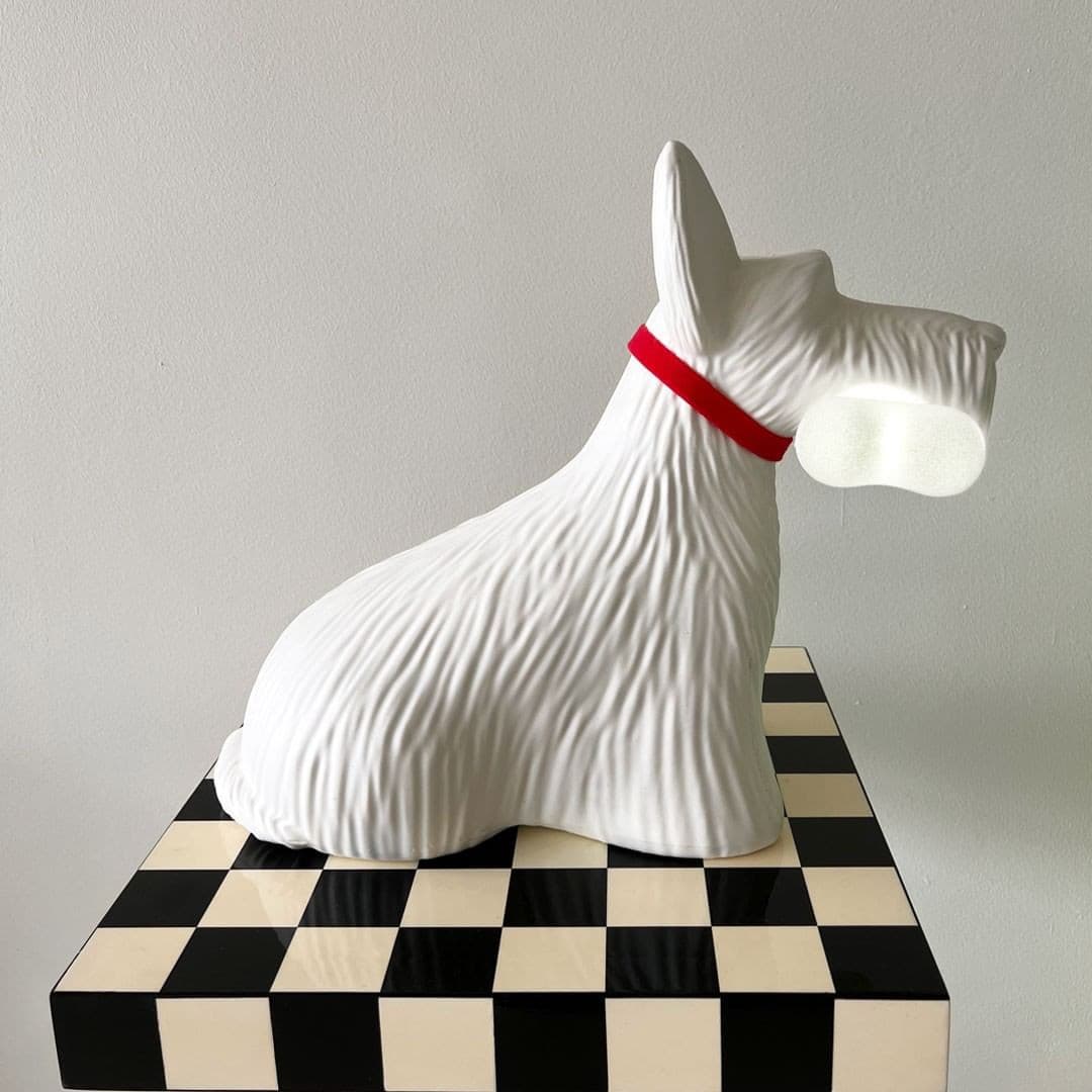 Lampe de Table LED Chien Scottie - Design Joyeux et Fonctionnel