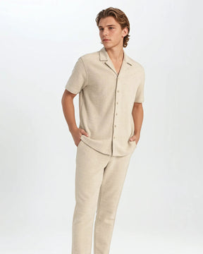 Chemise Élégante pour Homme - Confort et Style Polyvalent