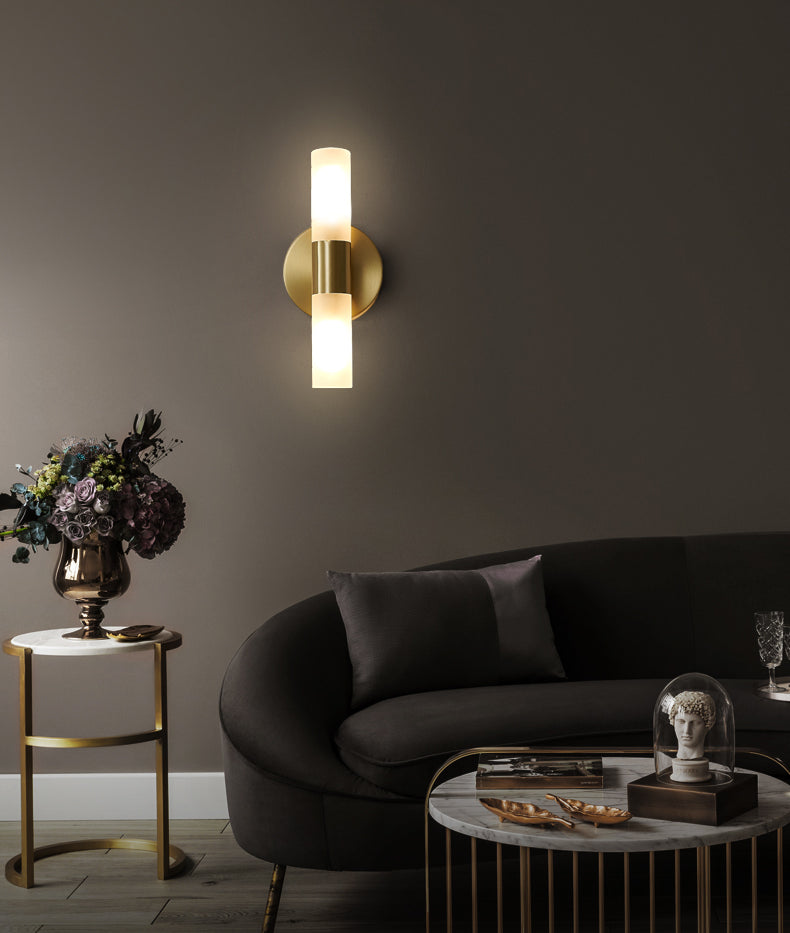 Applique Murale Minimaliste en Or - Éclairage LED Énergétiquement Efficace