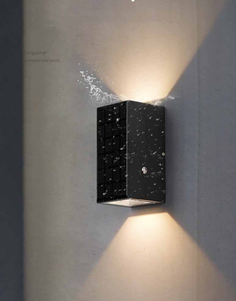 Applique Murale Solaire en Aluminium - Éclairage Intelligent et Écologique