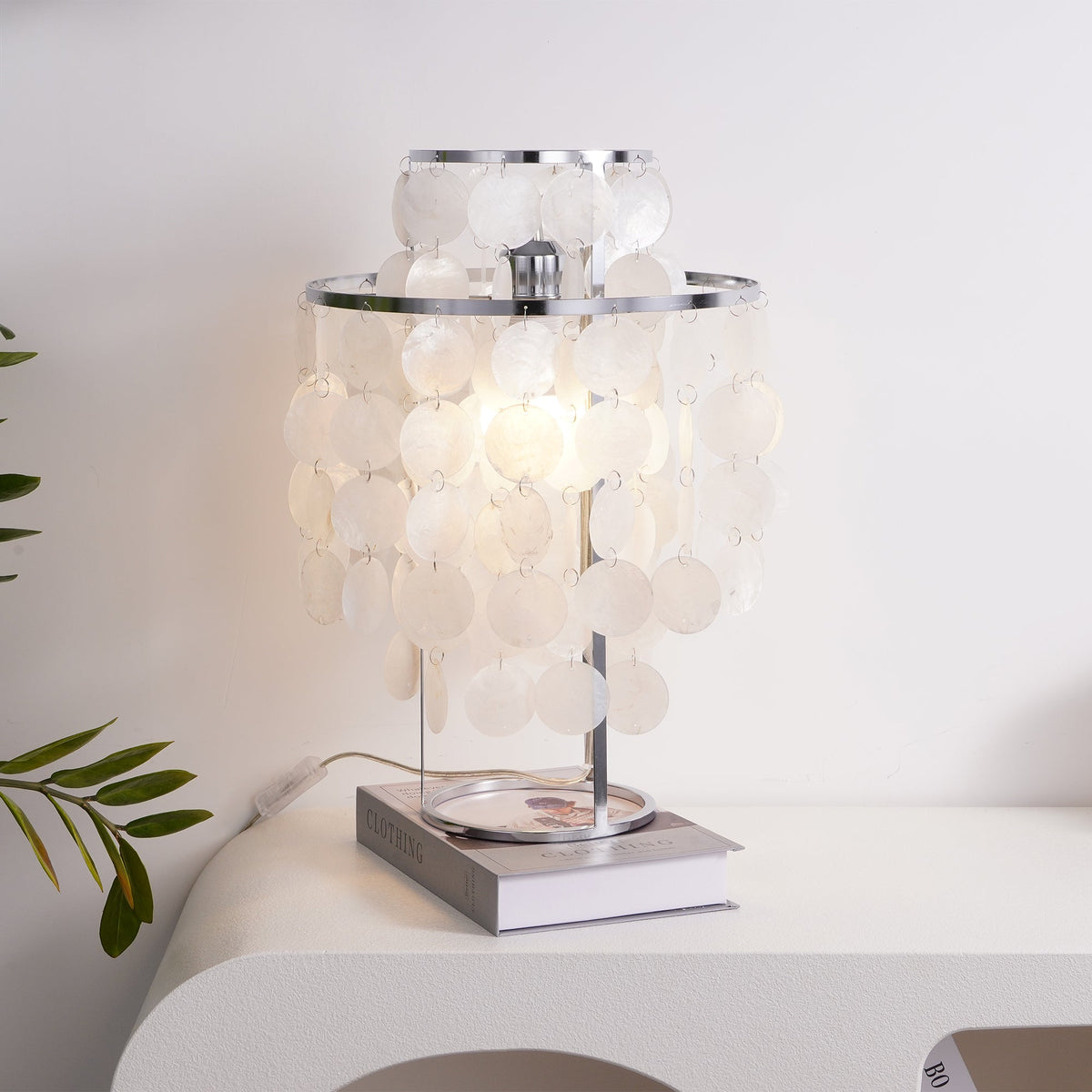Lampe de Table en Coquillage Naturel - Design Élégant et Lumière Chaleureuse