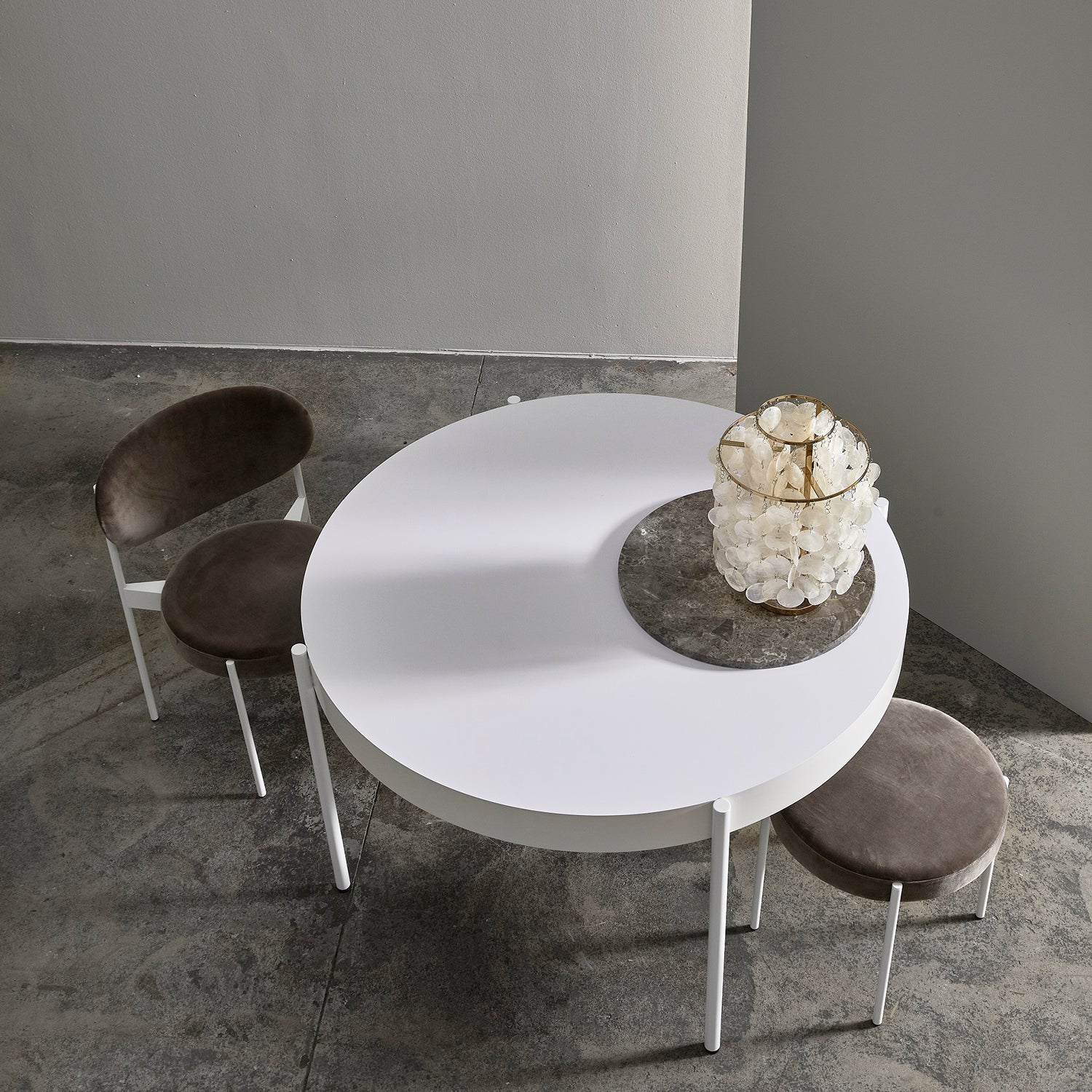 Lampe de Table en Coquillage Naturel - Design Élégant et Lumière Chaleureuse