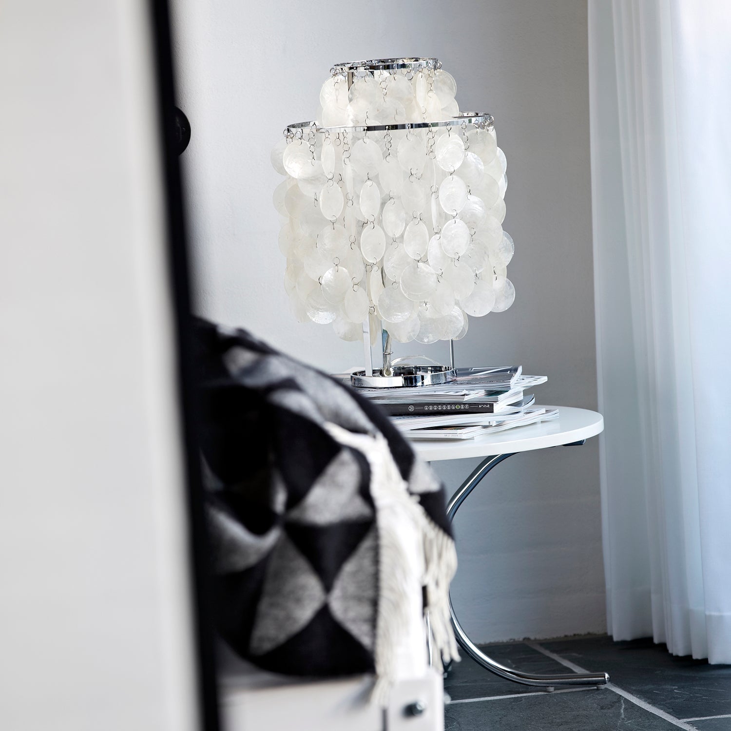 Lampe de Table en Coquillage Naturel - Design Élégant et Lumière Chaleureuse