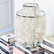 Lampe de Table en Coquillage Naturel - Design Élégant et Lumière Chaleureuse