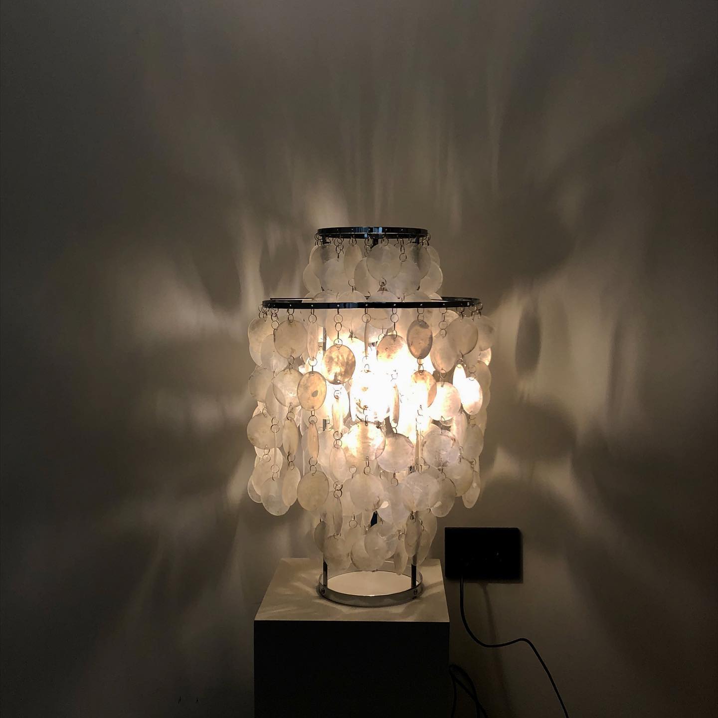 Lampe de Table en Coquillage Naturel - Design Élégant et Lumière Chaleureuse
