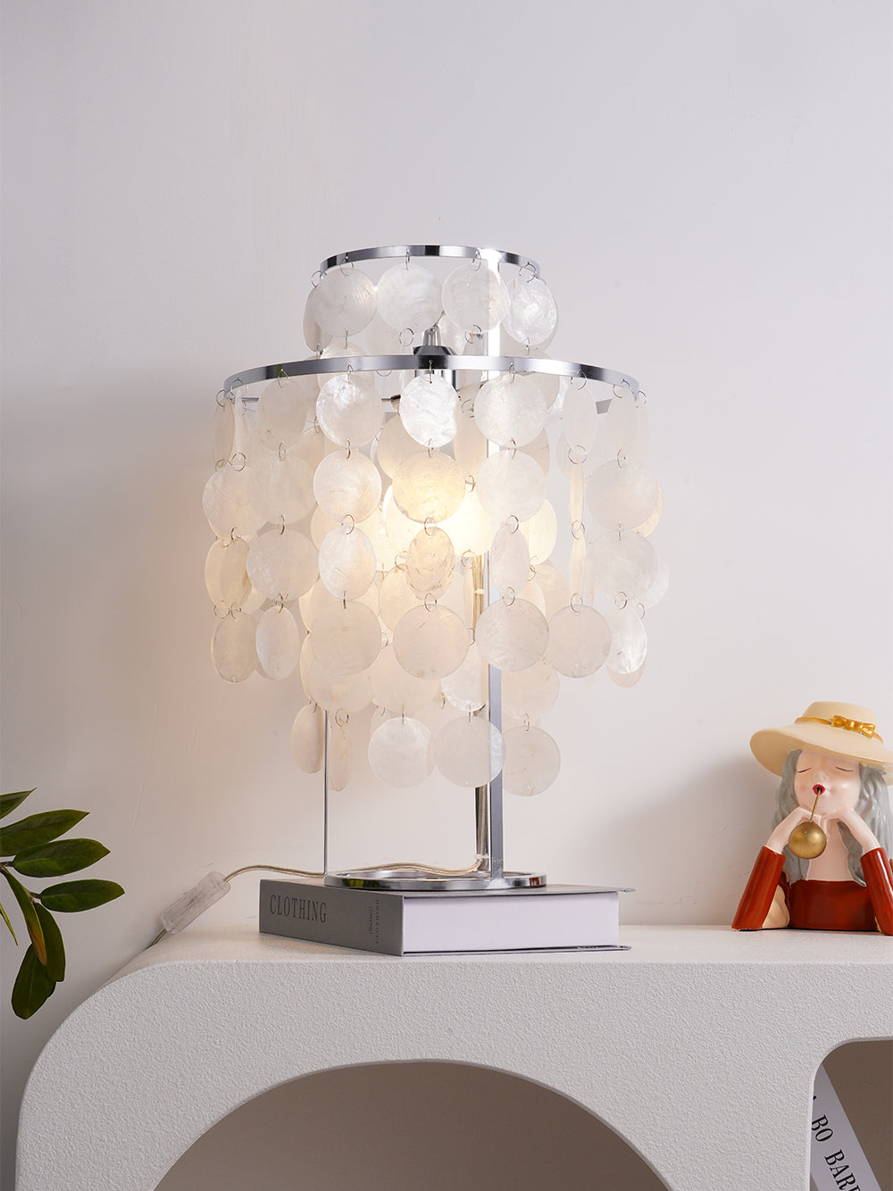 Lampe de Table en Coquillage Naturel - Design Élégant et Lumière Chaleureuse