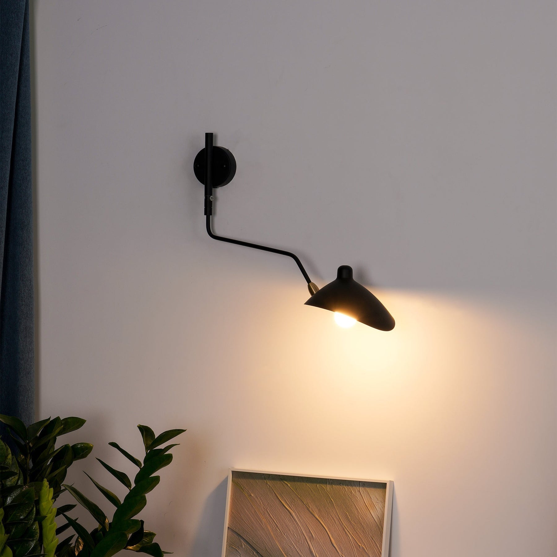 Applique Murale à Double Bras - Éclairage Flexible et Économe en Énergie