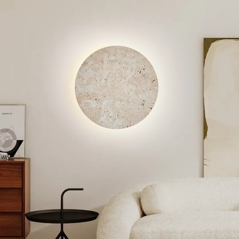 Applique Murale en Travertin - Éclairage LED Élégant et Durable