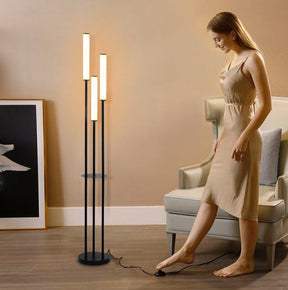 Lampe sur Pied Dimmable avec Étagère - Éclairage Pratique et Design Élégant