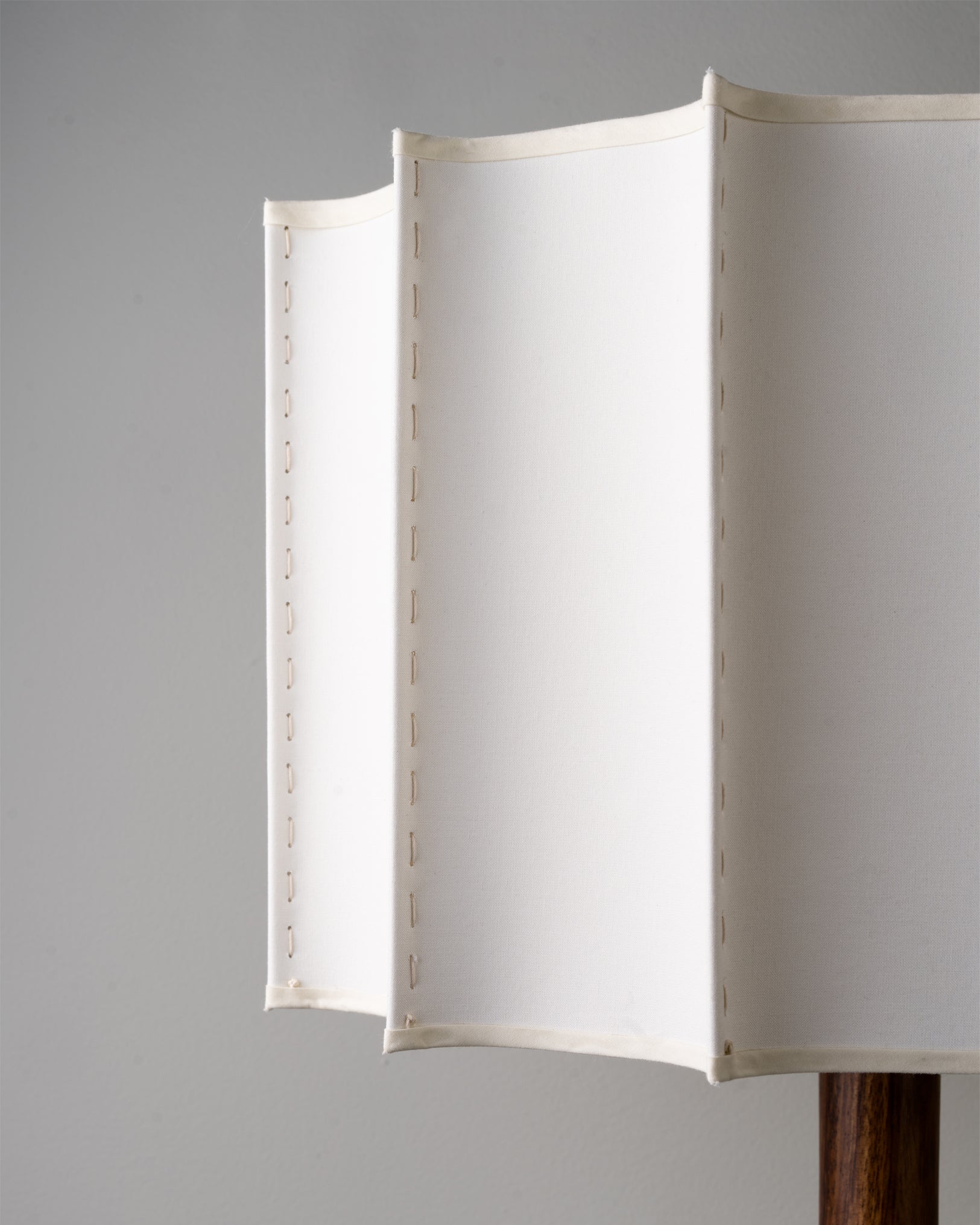 Lampe de Table Élégante en Bois - Ambiance Chaleureuse et Durable