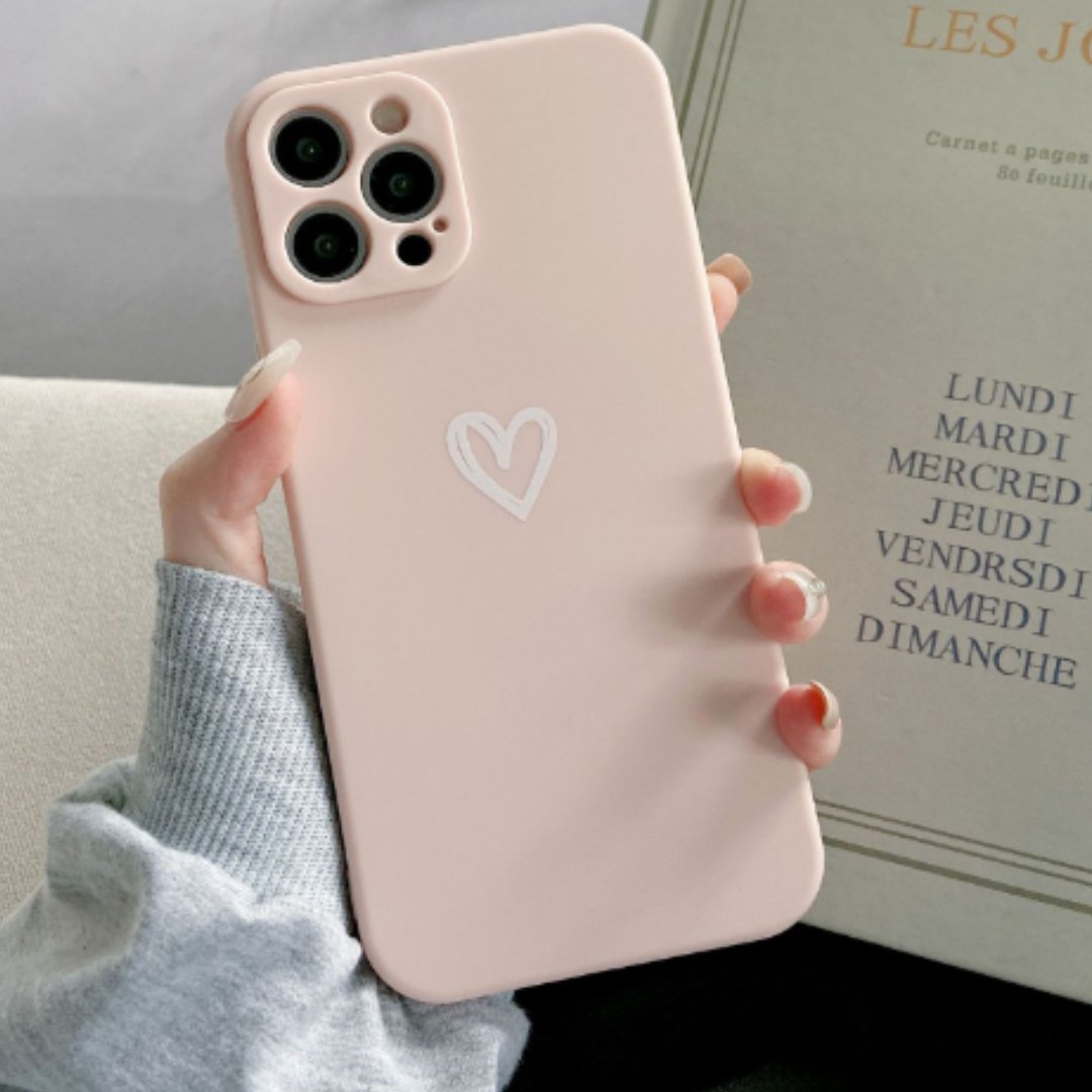 Coque iPhone Antichoc Silicone - Design de Cœur Élégant et Résistant