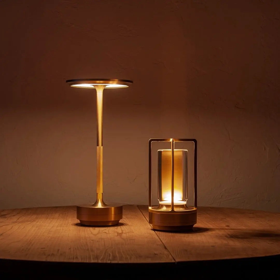Lampe Sans Fil Élégante - Lumière Ajustable et Résistante à l'Eau