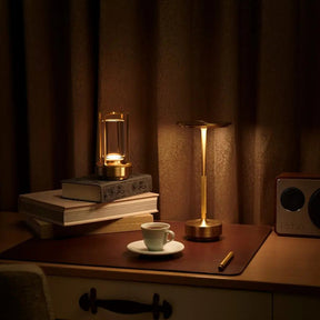 Lampe Sans Fil Élégante - Lumière Ajustable et Résistante à l'Eau