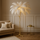 Lampe sur Pied en Plumes - Élégance Contemporaine et Chaleur Atmosphérique