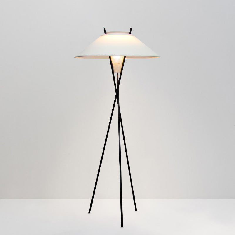 Lampe sur Pied en Tissu - Élégance Contemporaine et Atmosphère Chaleureuse