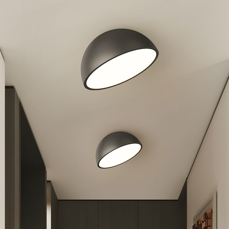 Lampe de Plafond Hémisphérique Moderne - Éclairage Élégant pour Intérieurs Contemporains