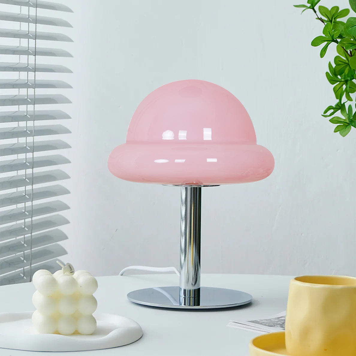 Lampe de Table Cosmique Métallique - Design Futuriste en Verre Champignon