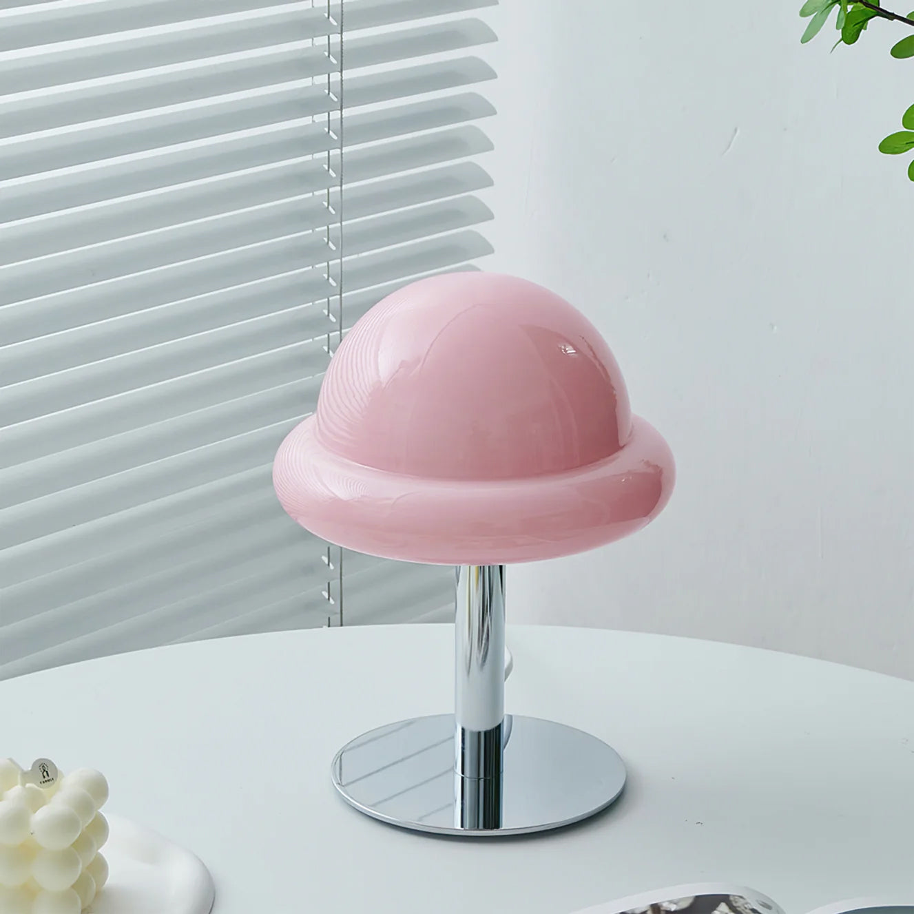 Lampe de Table Cosmique Métallique - Design Futuriste en Verre Champignon