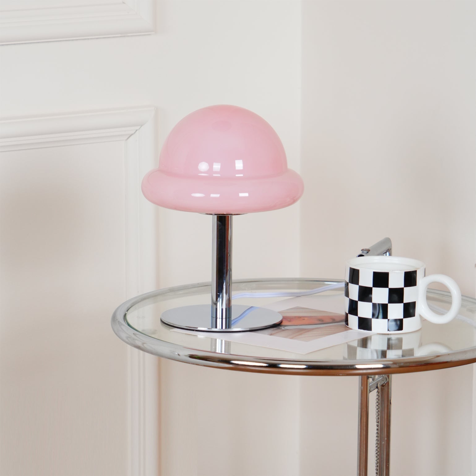Lampe de Table Cosmique Métallique - Design Futuriste en Verre Champignon