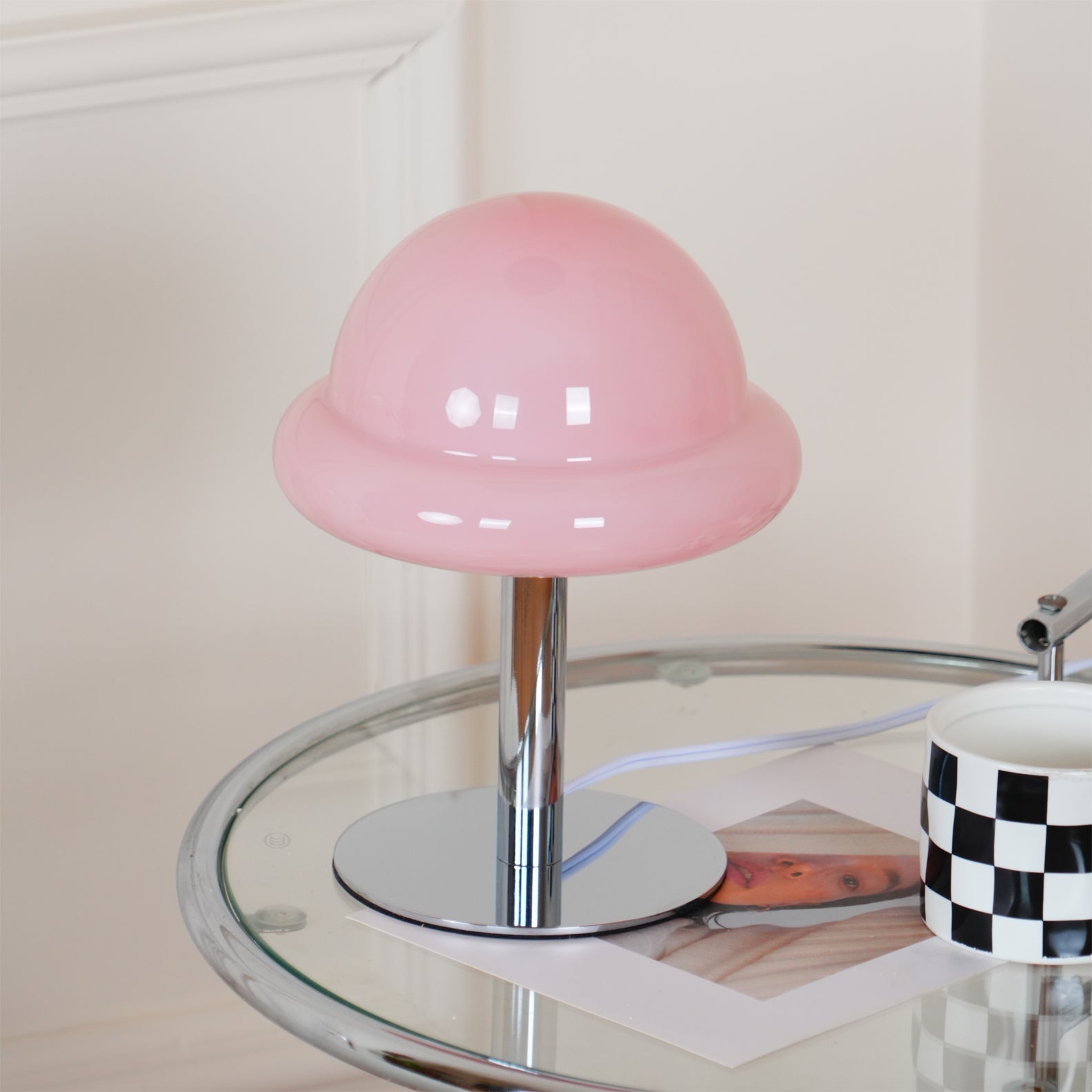 Lampe de Table Cosmique Métallique - Design Futuriste en Verre Champignon