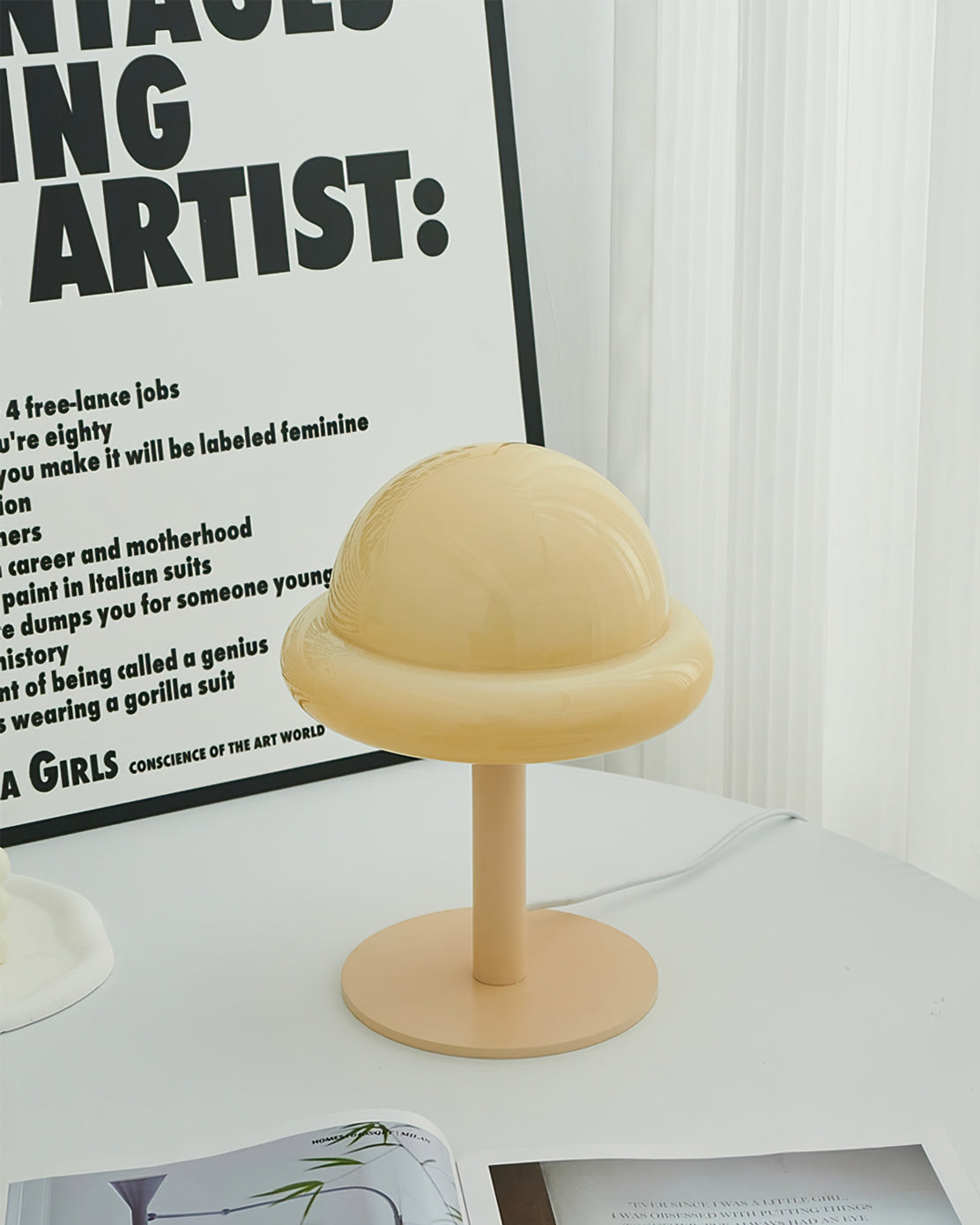 Lampe de Table Cosmique Métallique - Design Futuriste en Verre Champignon
