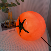 Lampe de Table Tomate Originale - Éclairage Ludique et Contemporain