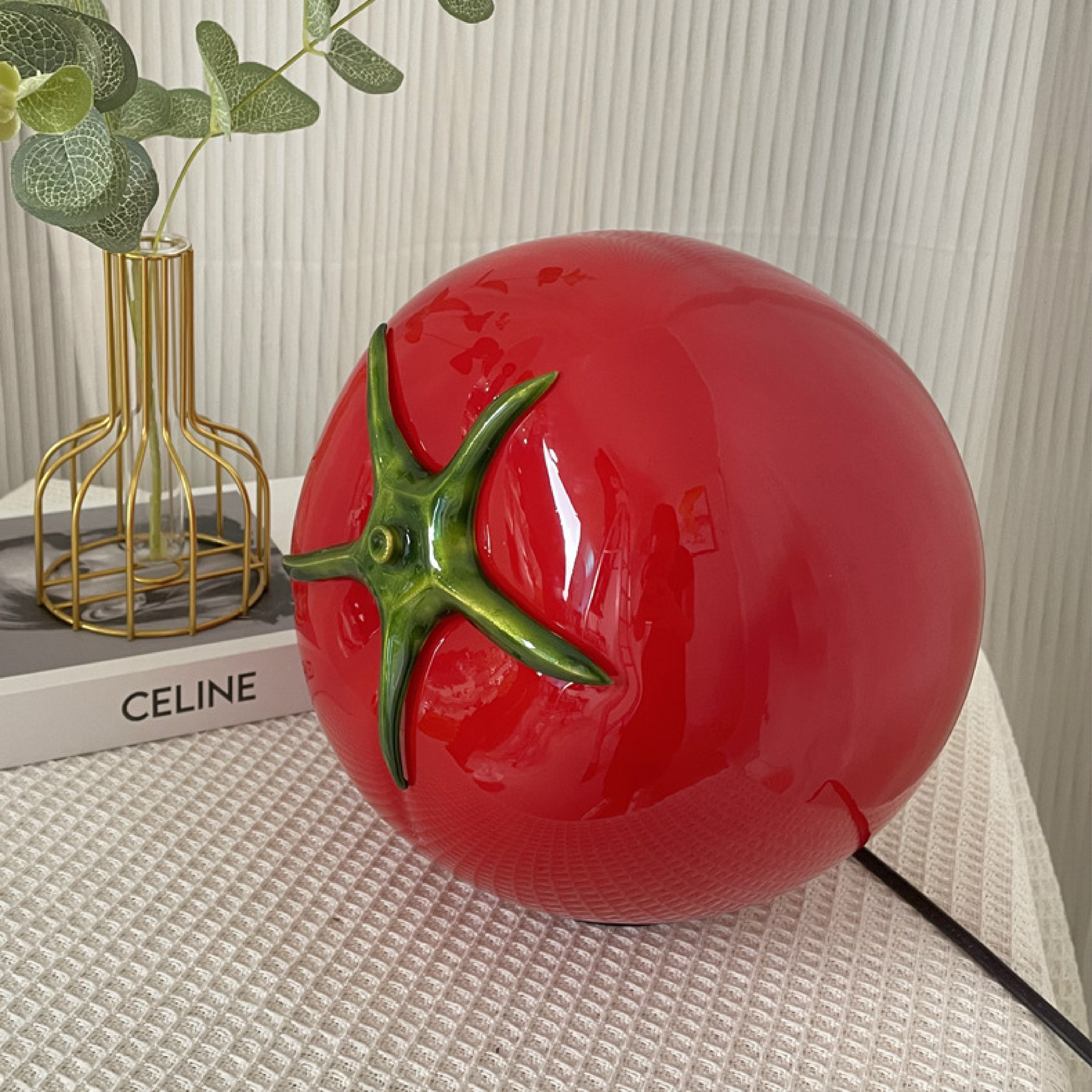 Lampe de Table Tomate Originale - Éclairage Ludique et Contemporain