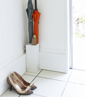 Support de Parapluie en Acier - Design Épuré avec Bac de Récupération