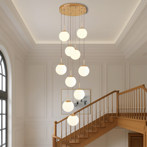 Lustre d'Escalier Scandinave - Élégance Contemporaine et Lumière Douce